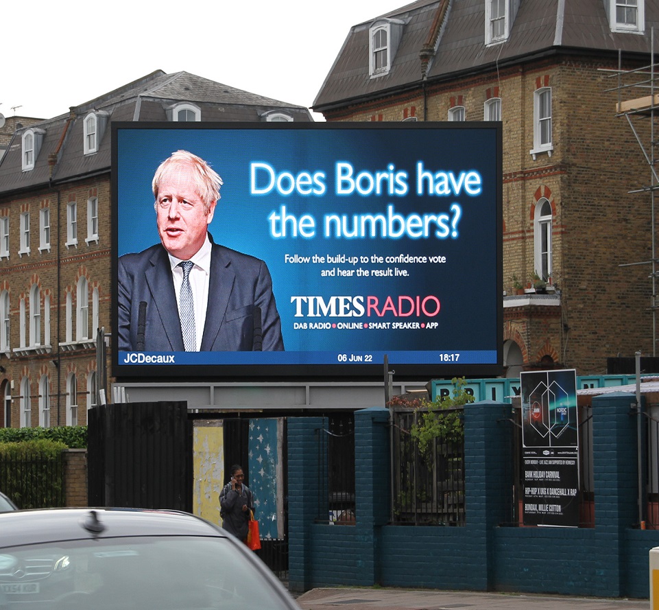 Kinetic partners with Times Radio to broadcast breaking news as it airs using digital OOH